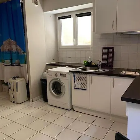 Lejlighed Studio A Moins De 10 M De La Plage Et Au Coeur Du Centre *